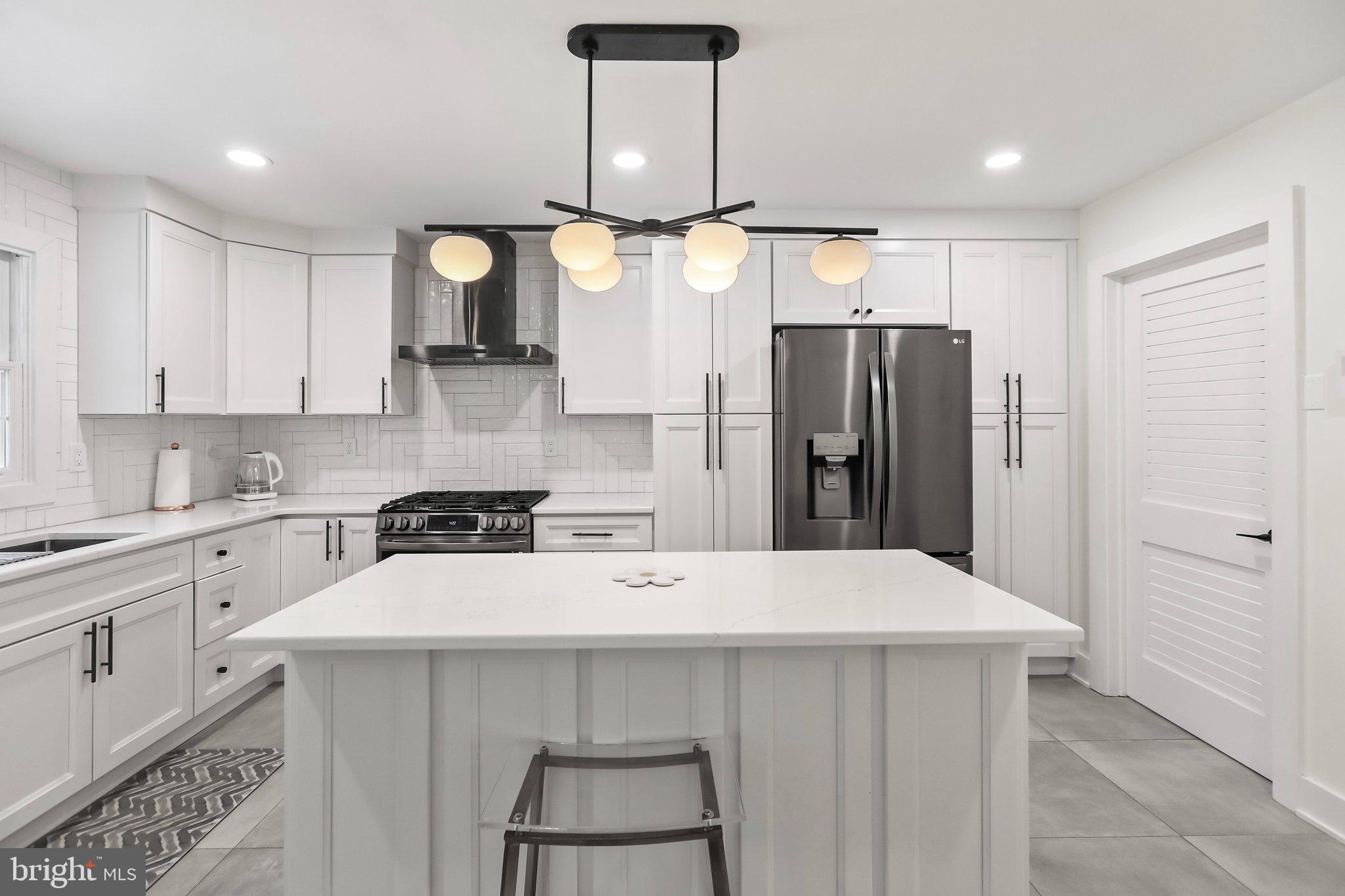 5 Glacier Dr