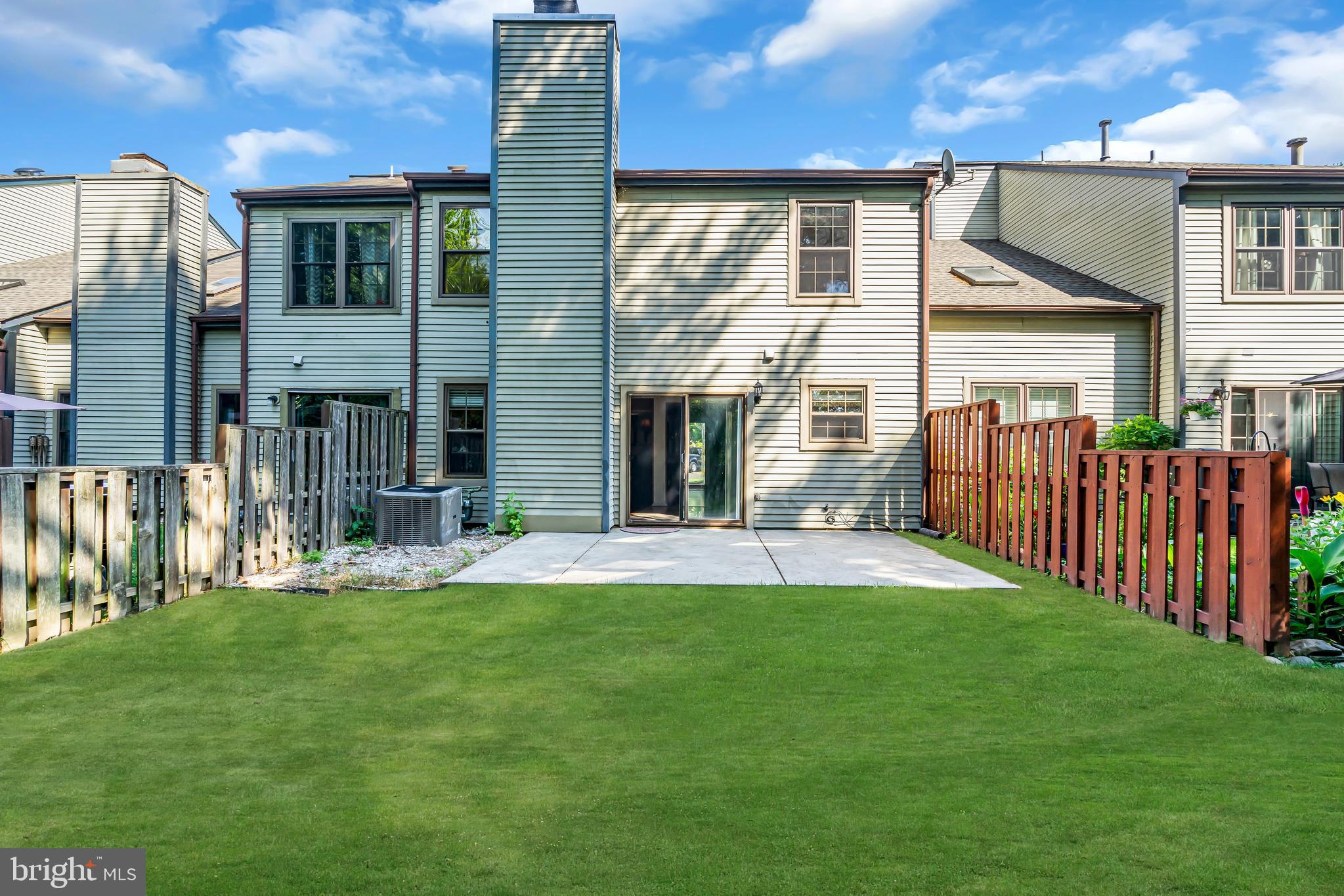 18 Charlene Ct