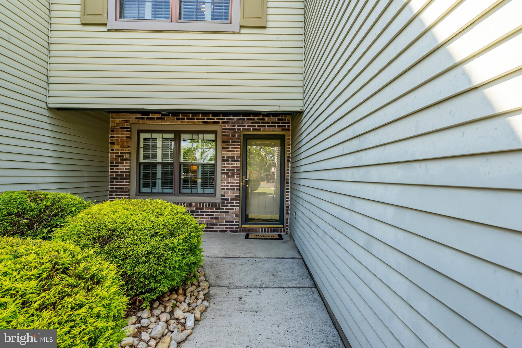 18 Charlene Ct