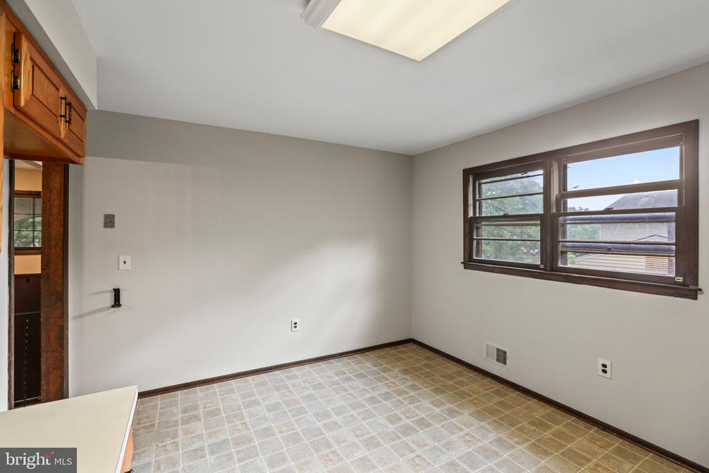 50 Colleen Cir