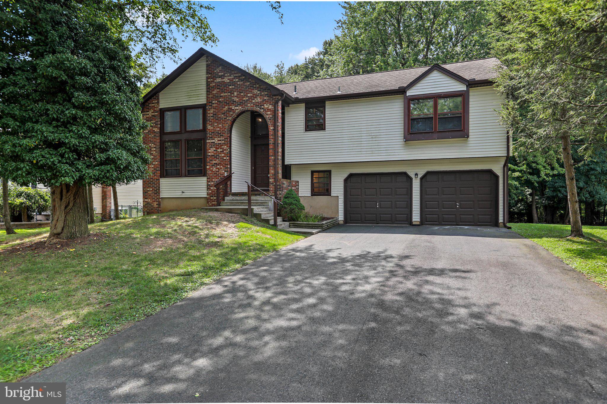 50 Colleen Cir