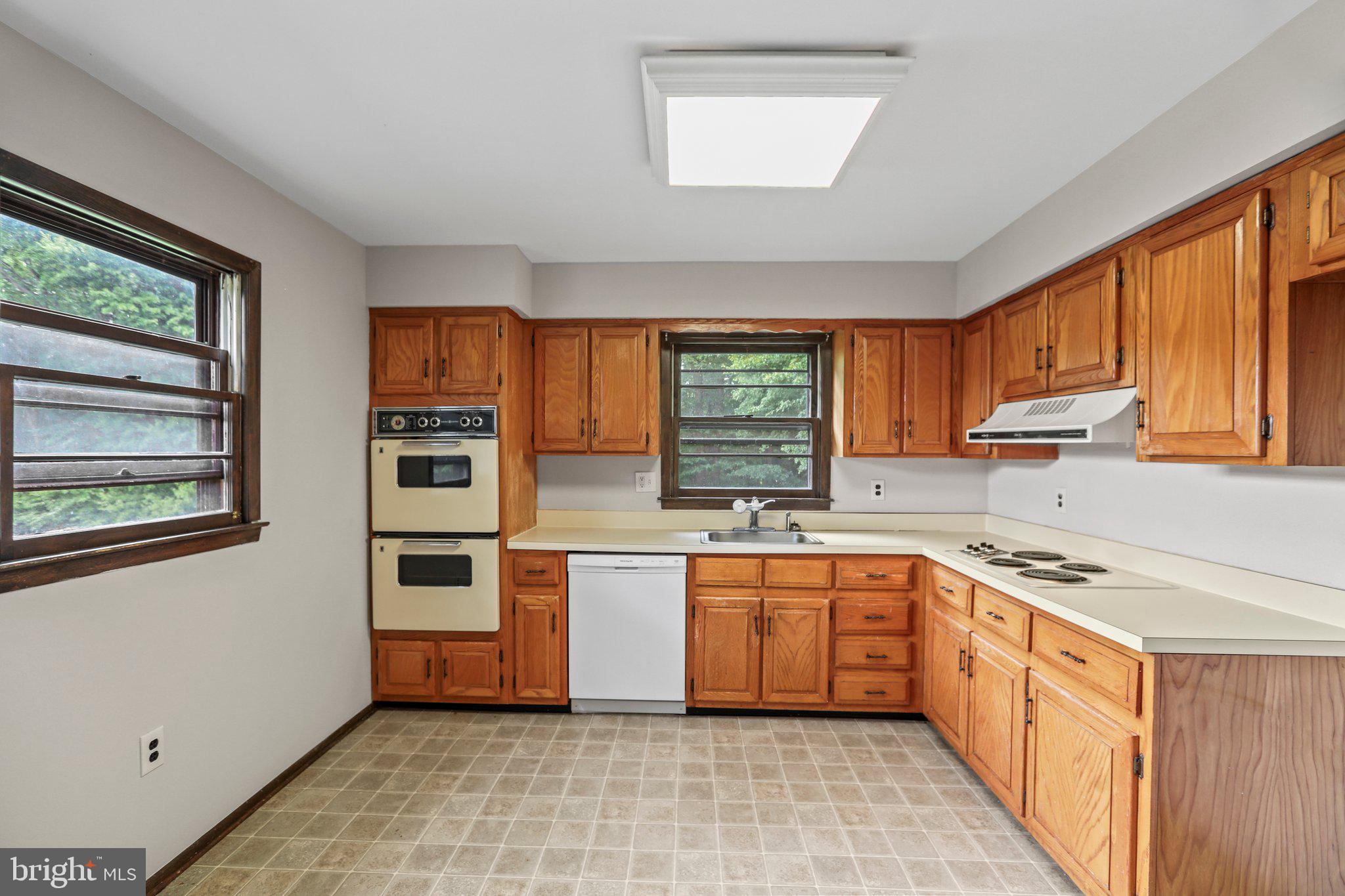 50 Colleen Cir