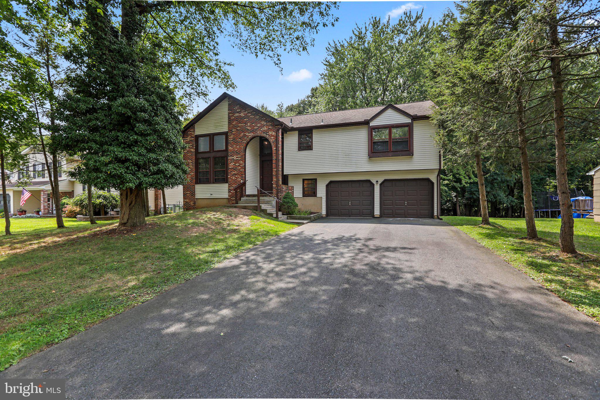 50 Colleen Cir