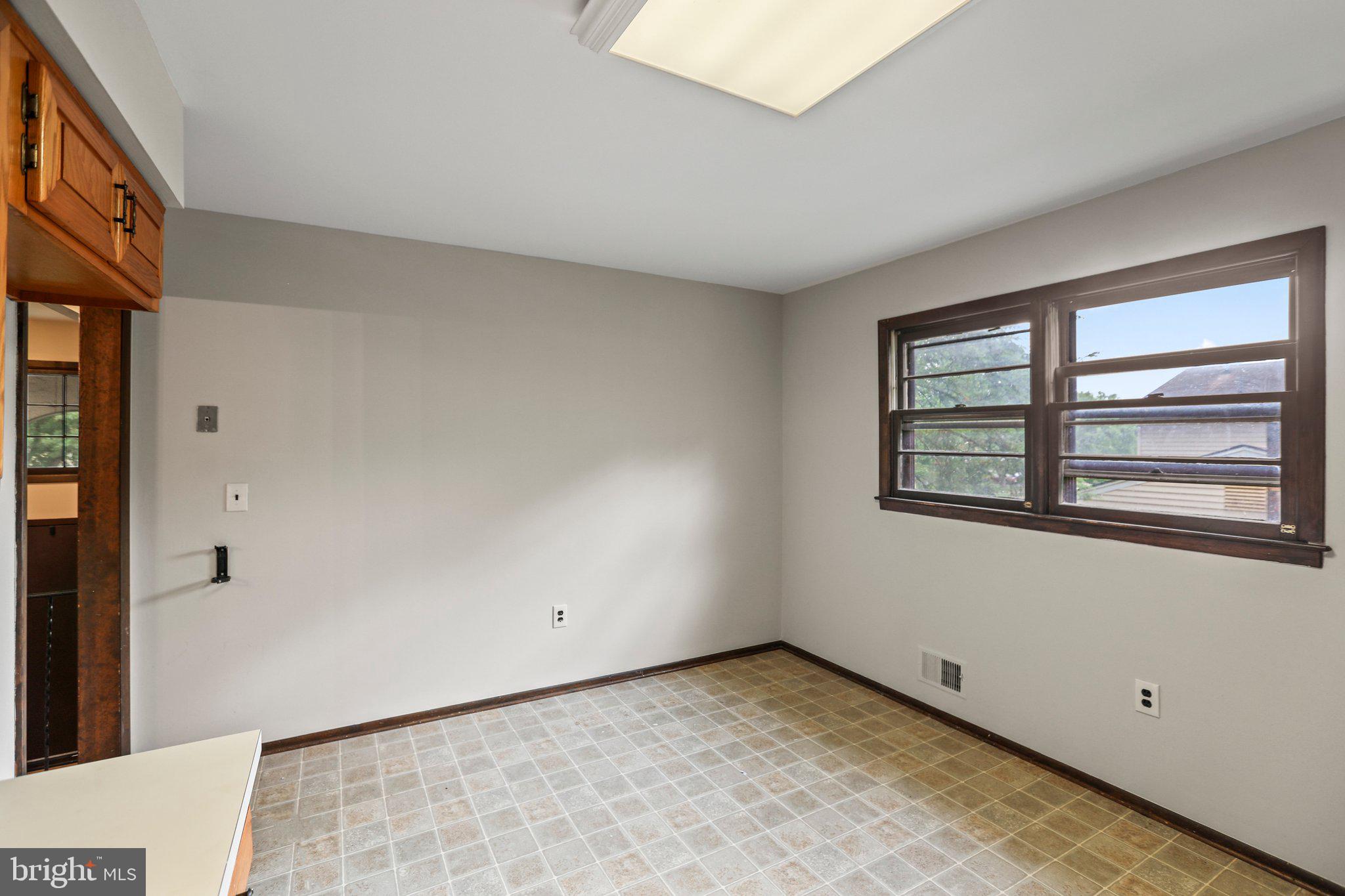 50 Colleen Cir