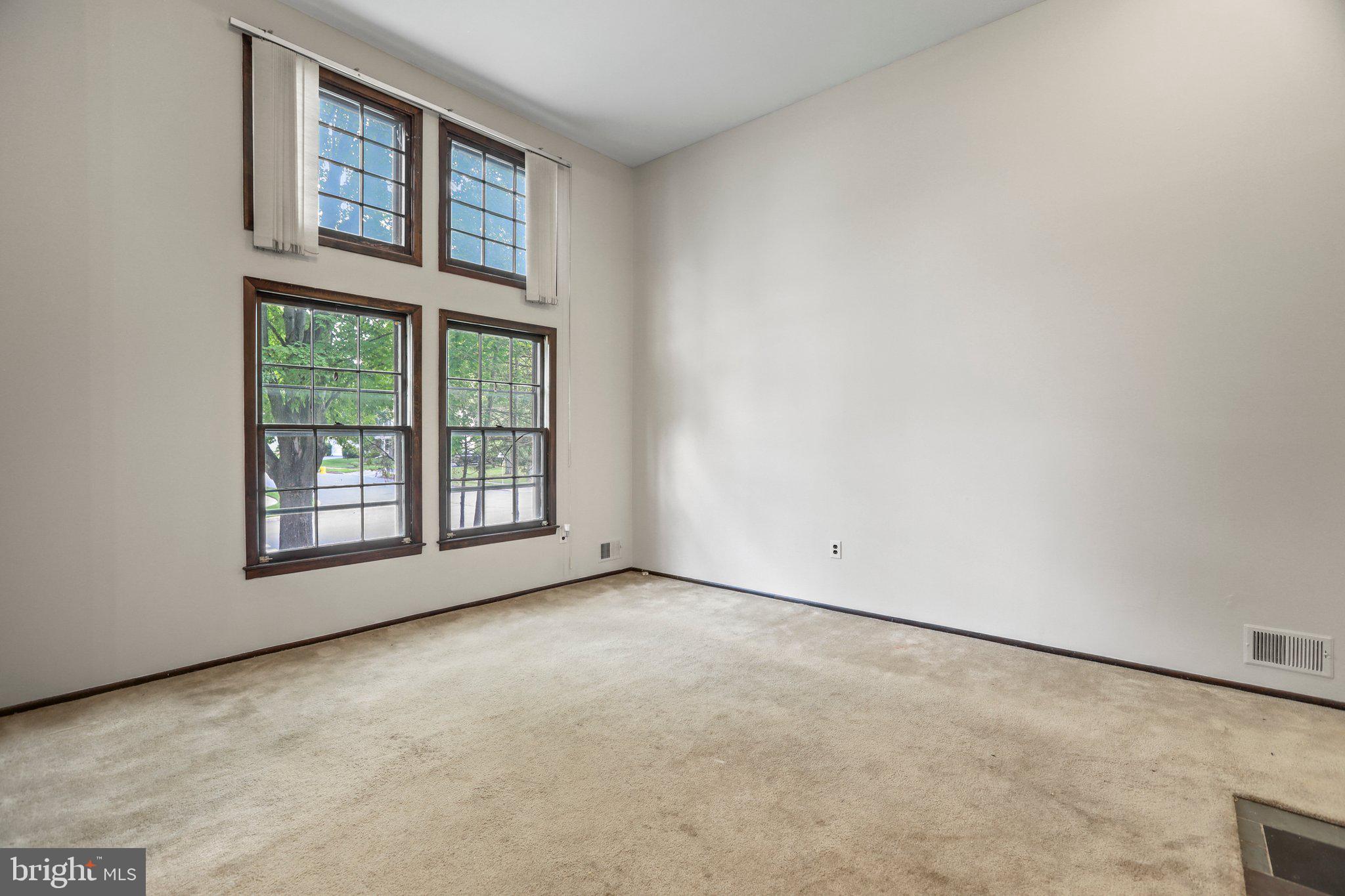 50 Colleen Cir