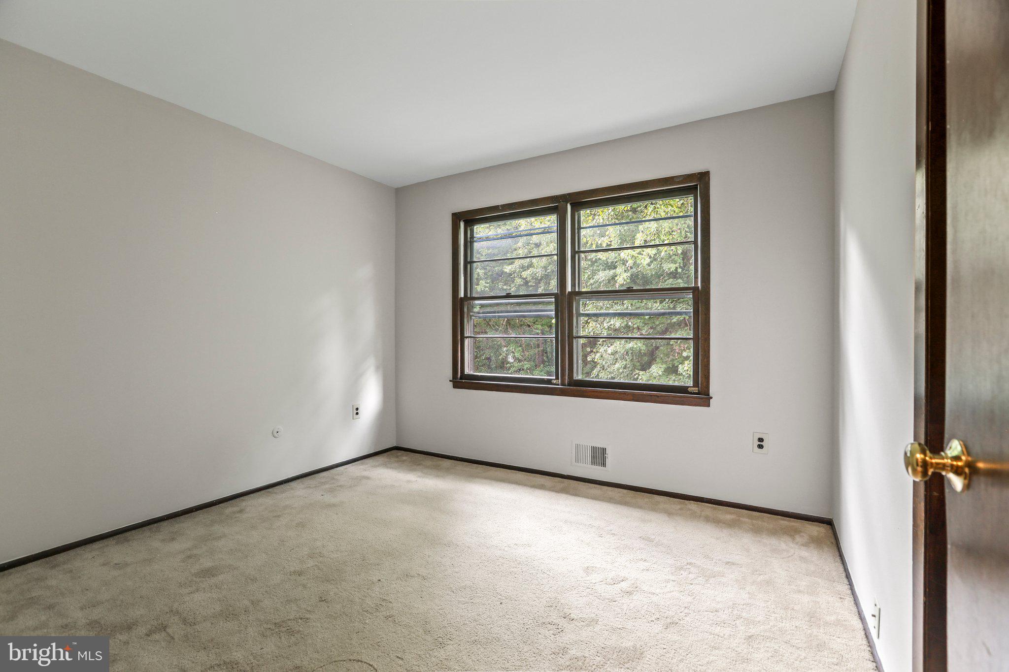 50 Colleen Cir