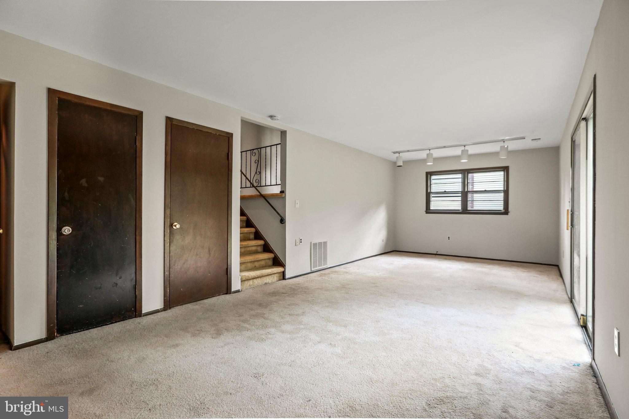 50 Colleen Cir