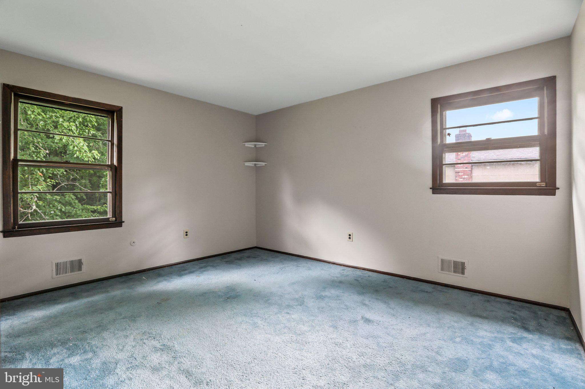 50 Colleen Cir