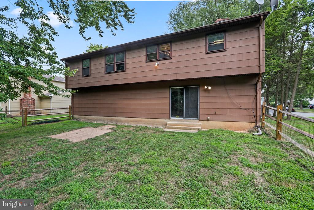 50 Colleen Cir