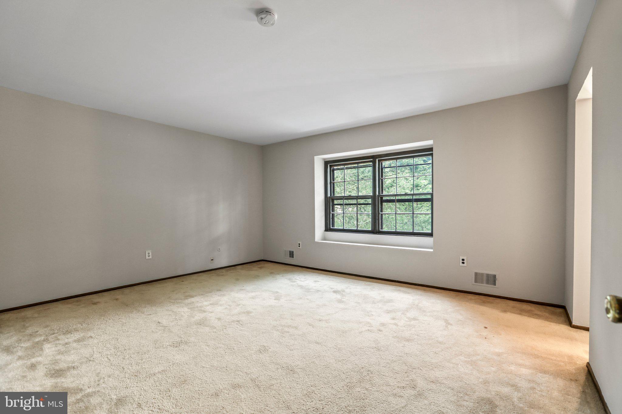 50 Colleen Cir