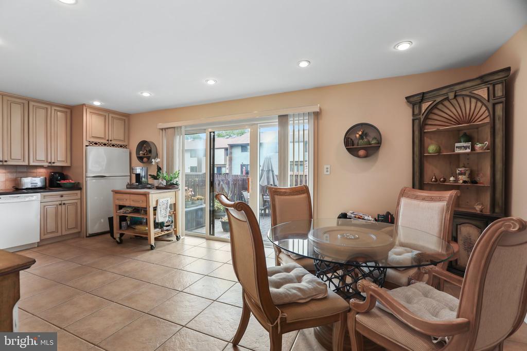 39 Bennington Dr