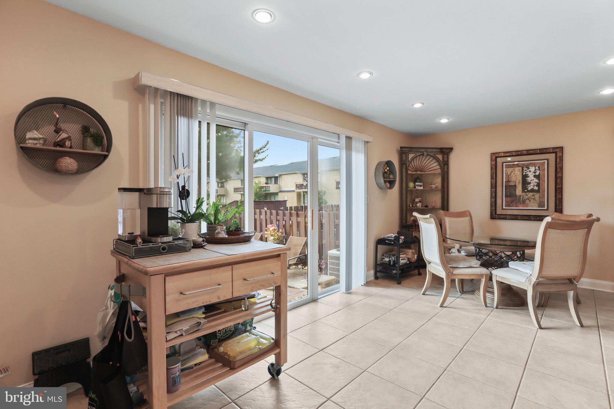 39 Bennington Dr