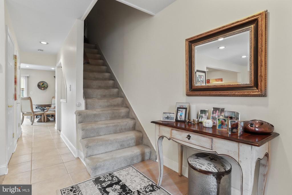39 Bennington Dr