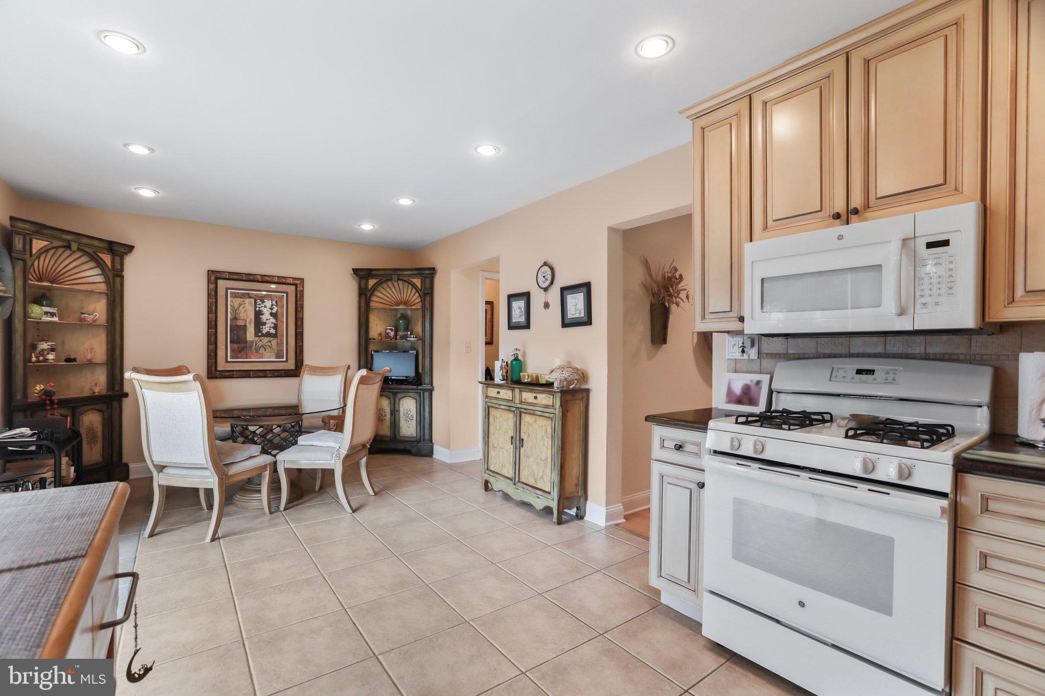 39 Bennington Dr
