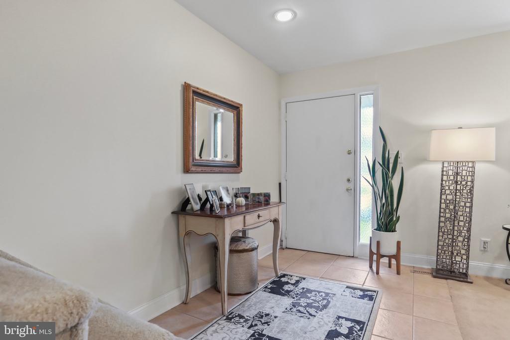 39 Bennington Dr