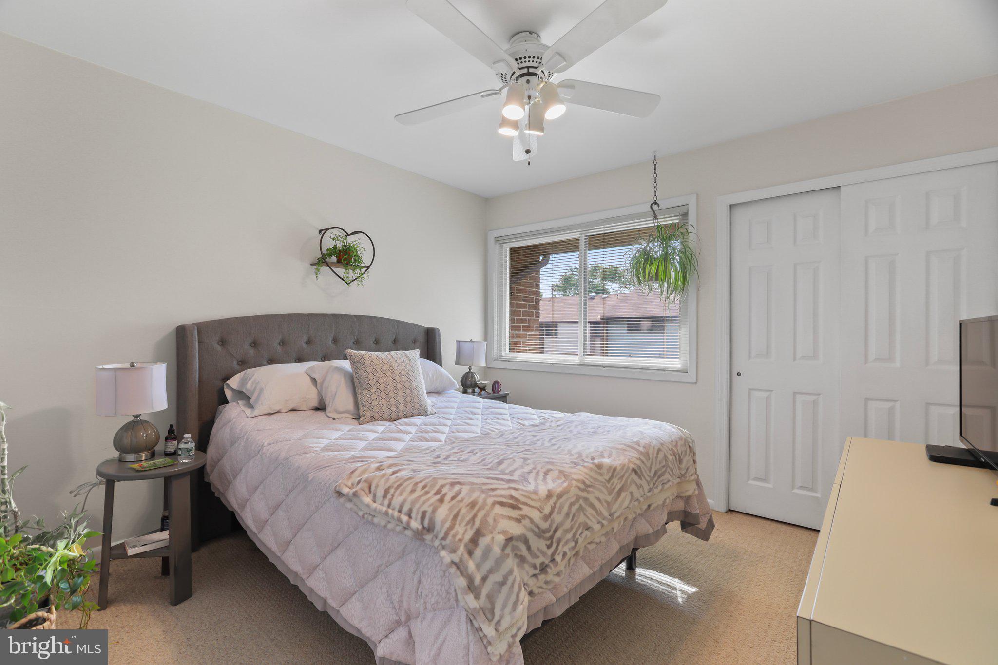 39 Bennington Dr