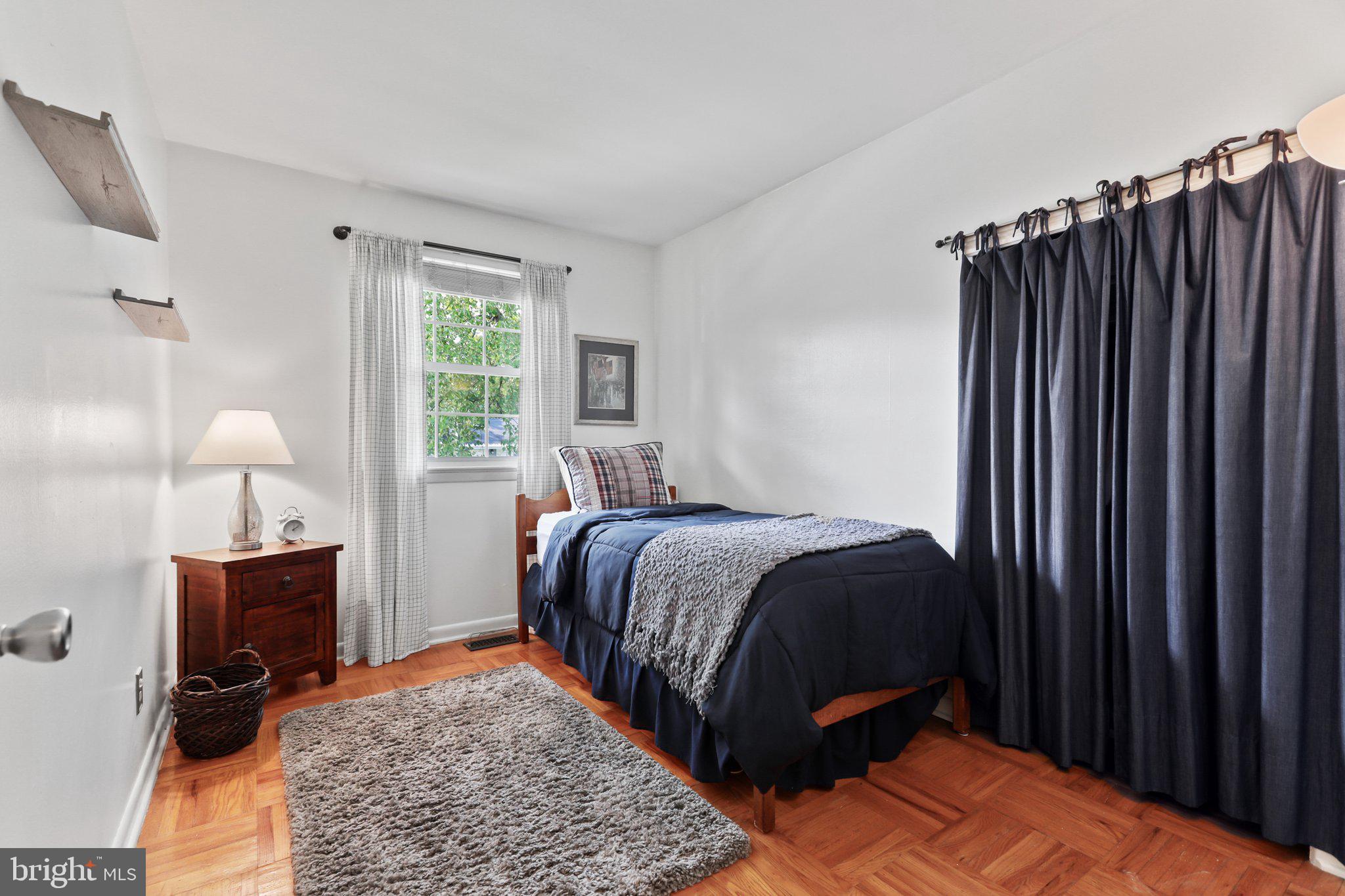 12 Overton Rd