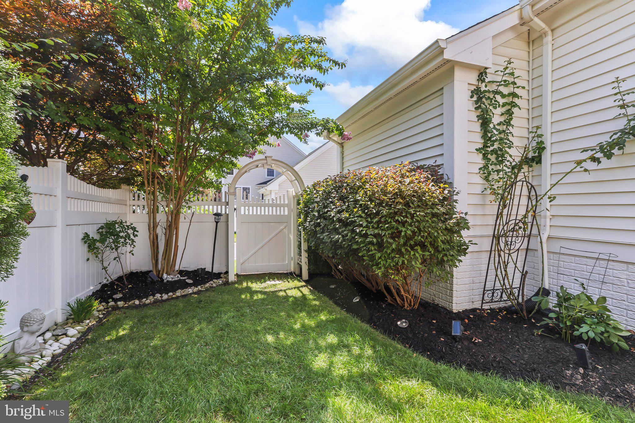 114 George St