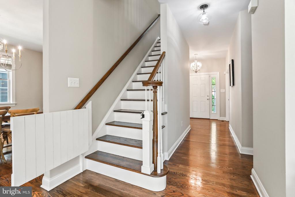 114 George St