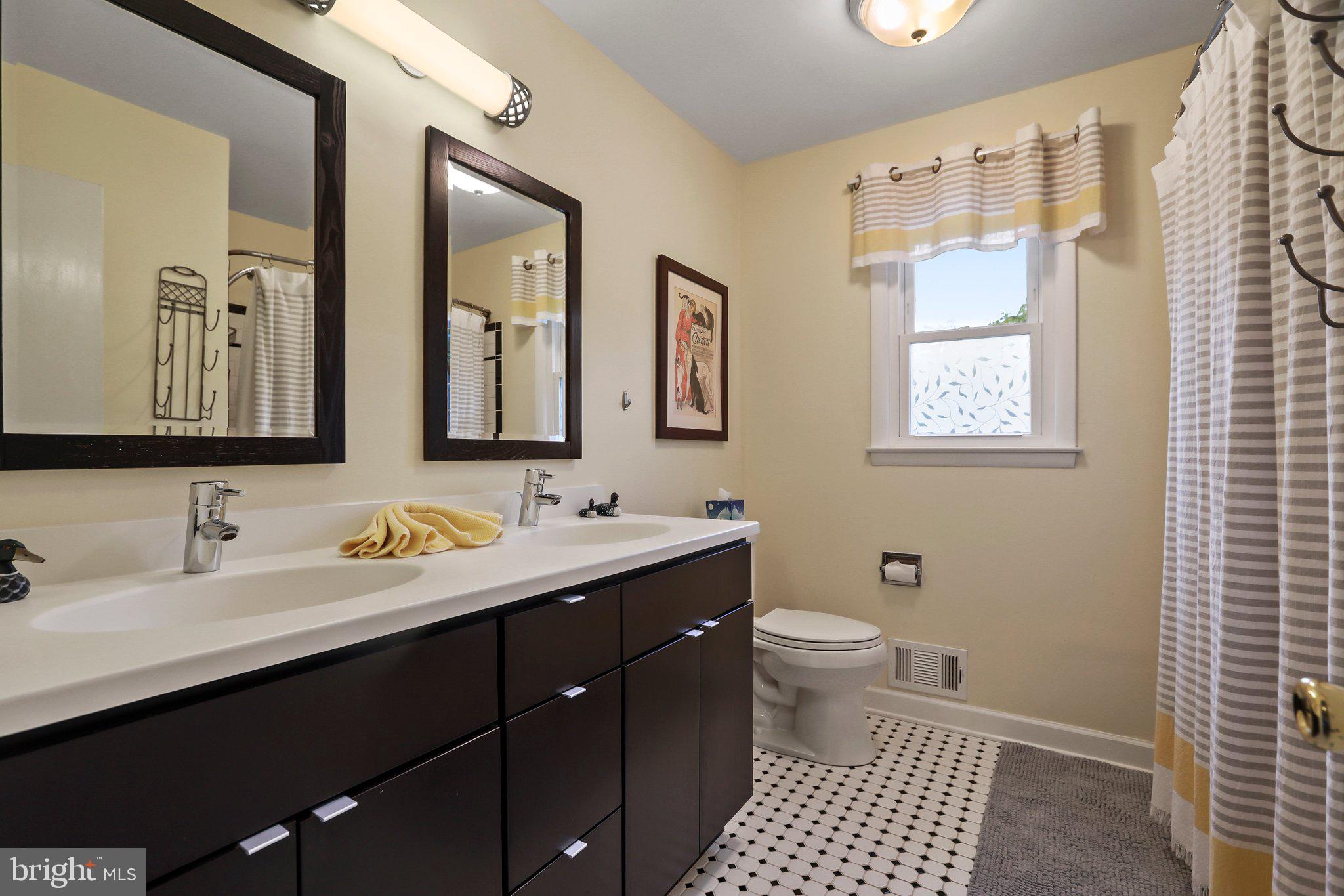 64 Colleen Cir