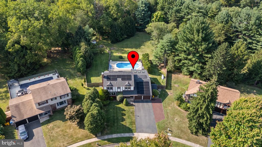 64 Colleen Cir