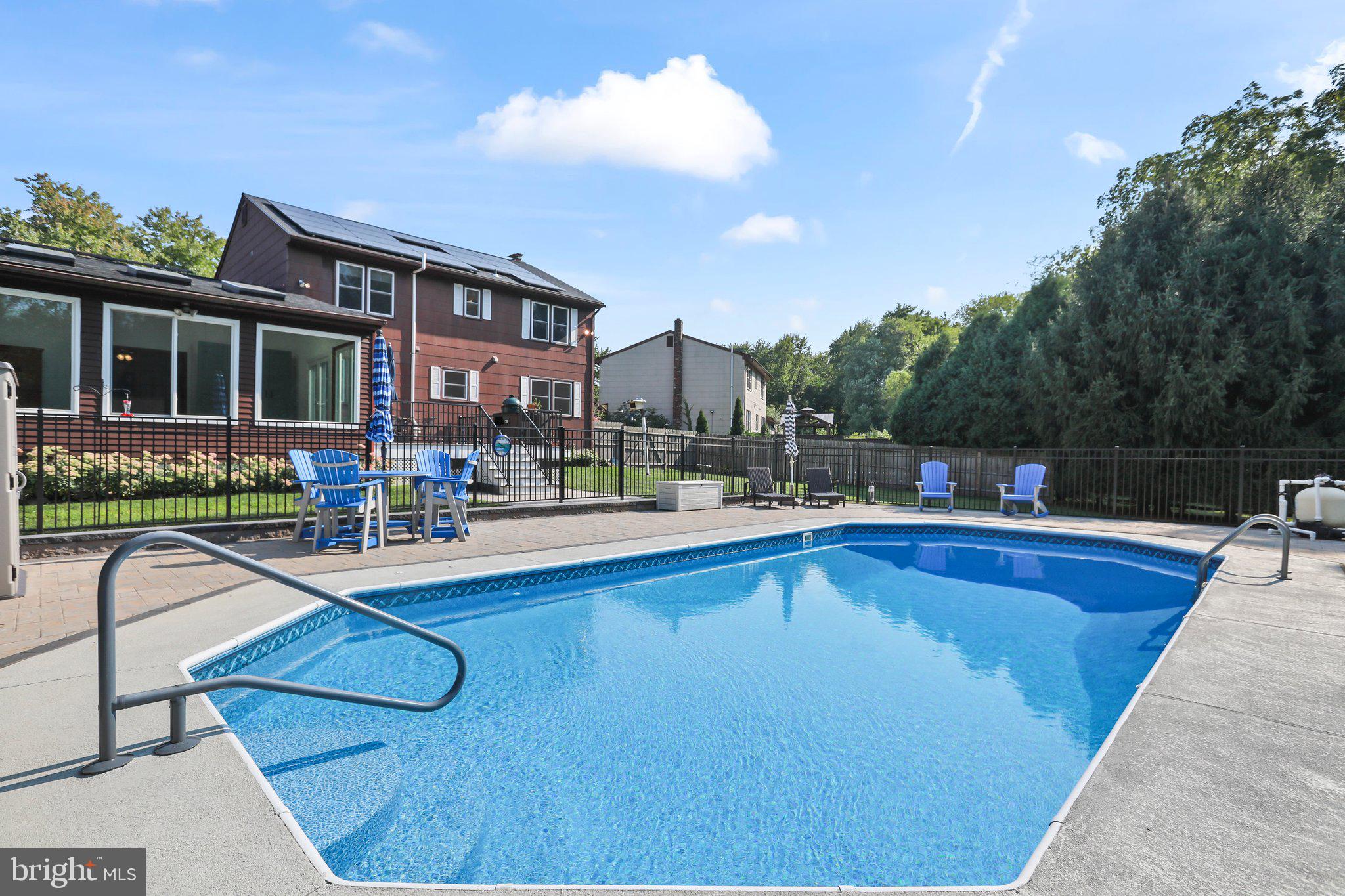 64 Colleen Cir