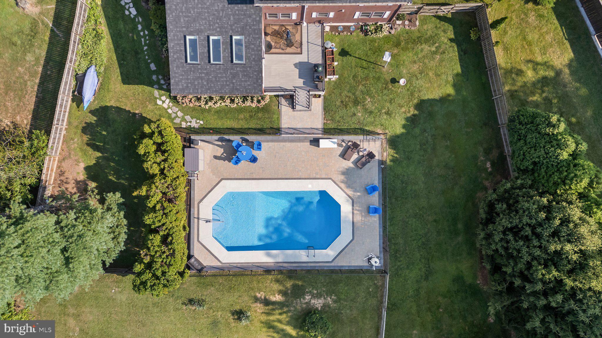 64 Colleen Cir