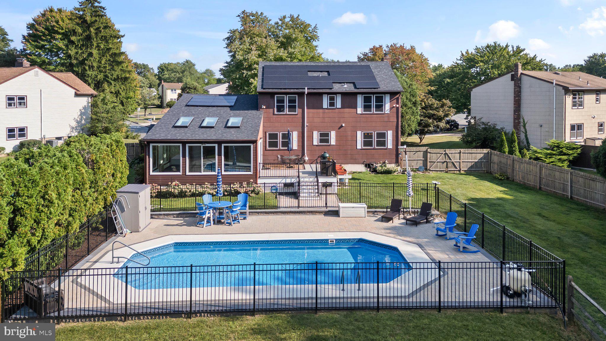 64 Colleen Cir