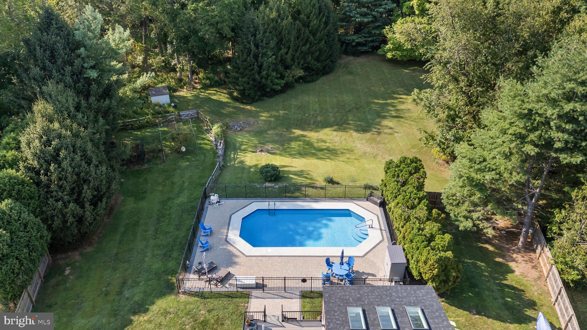 64 Colleen Cir
