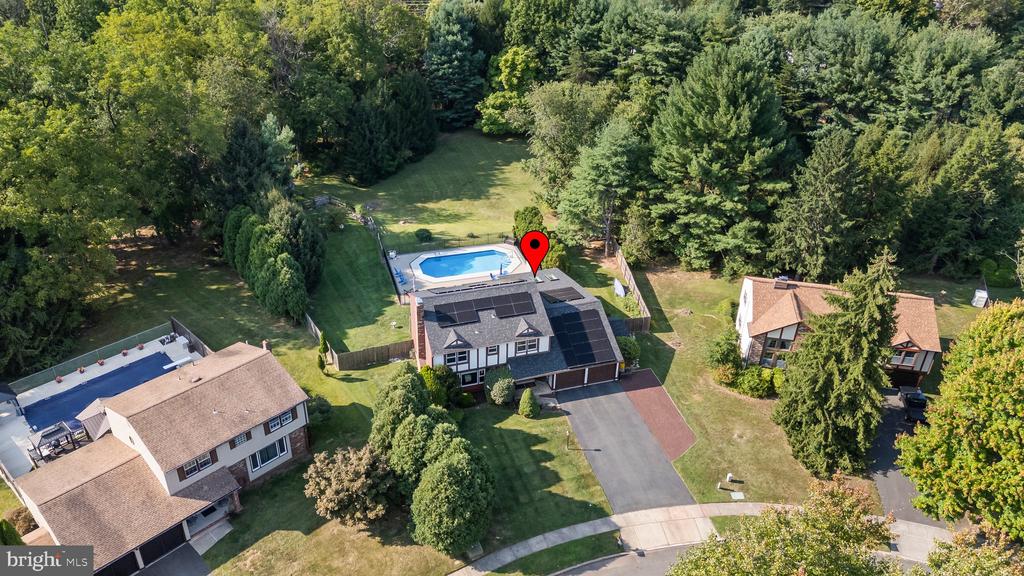 64 Colleen Cir