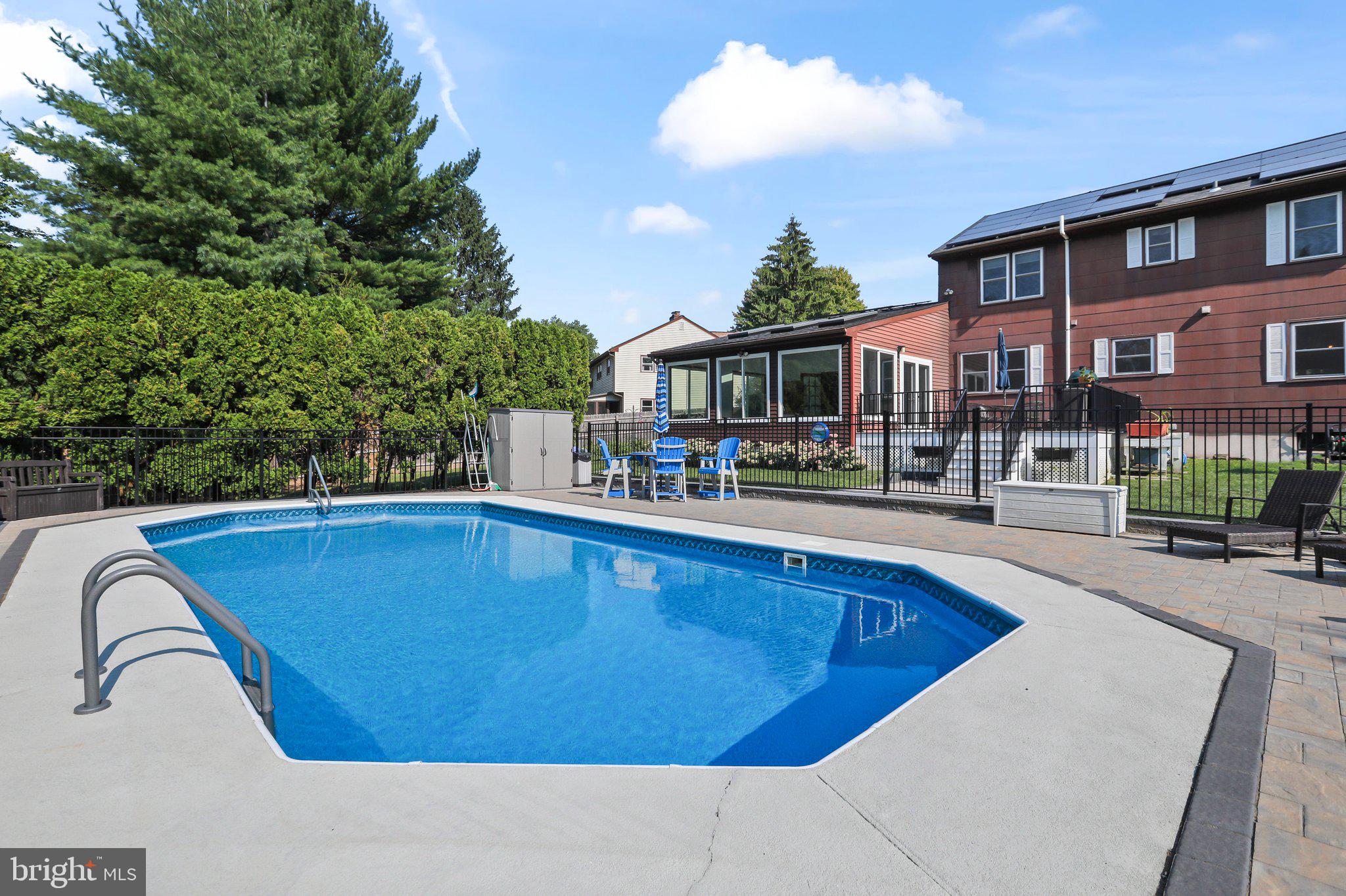 64 Colleen Cir