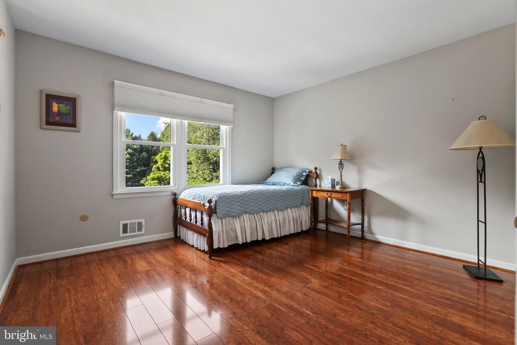64 Colleen Cir