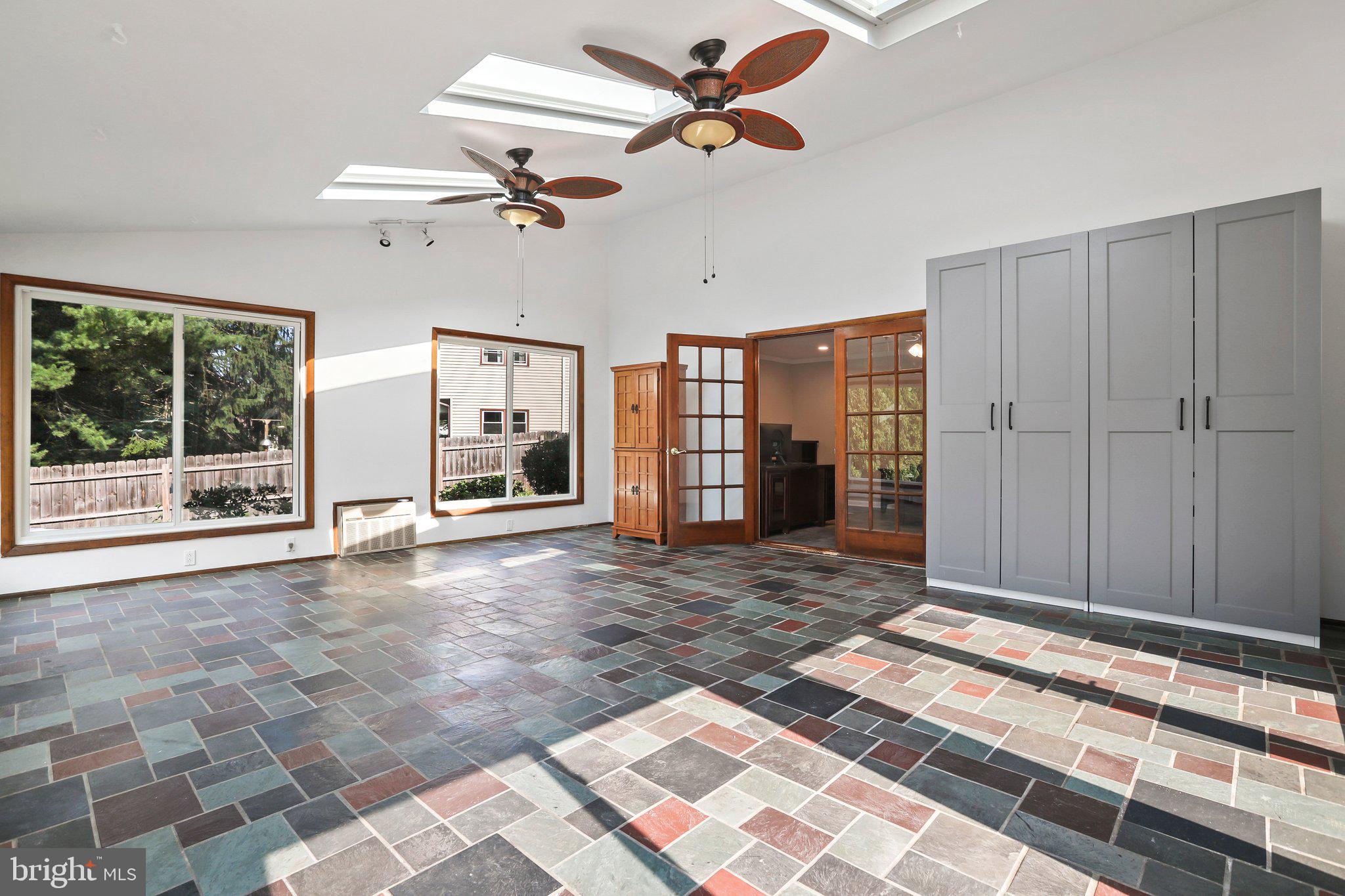 64 Colleen Cir