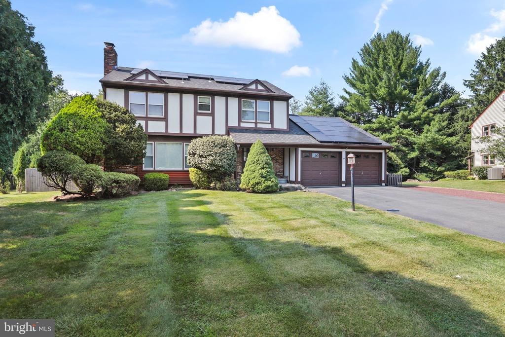 64 Colleen Cir