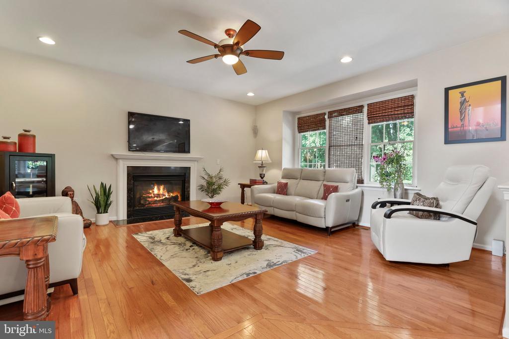 5 Lenmore Ct