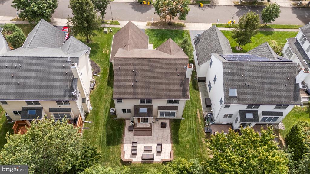 5 Lenmore Ct