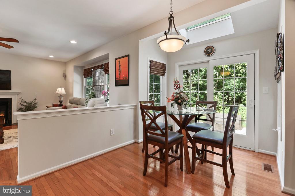 5 Lenmore Ct
