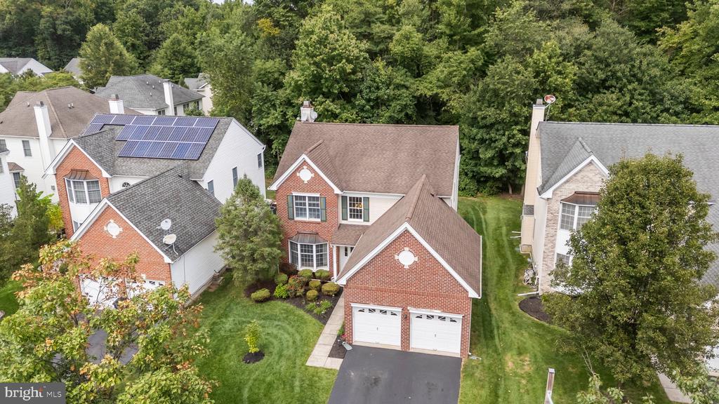 5 Lenmore Ct