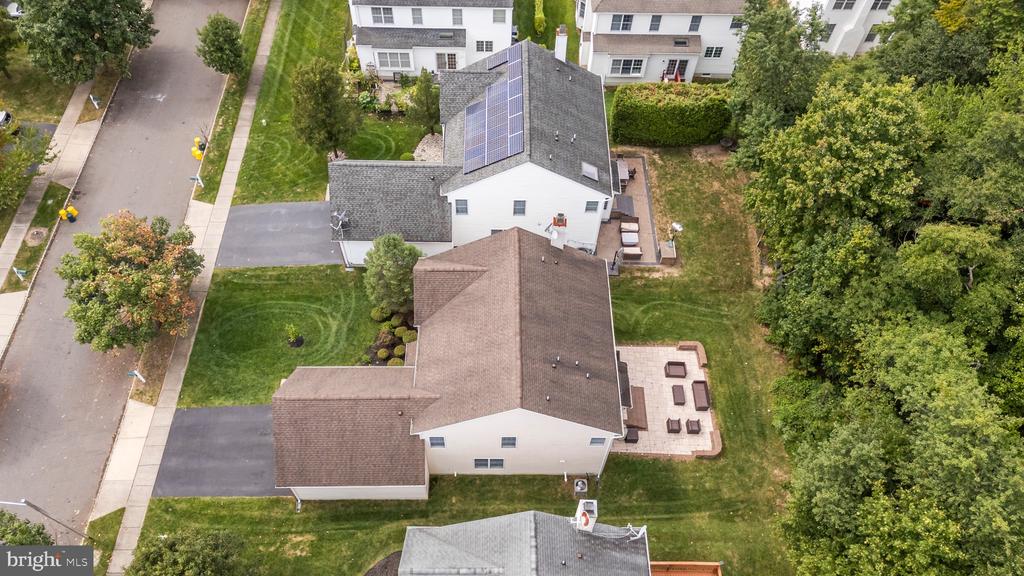 5 Lenmore Ct