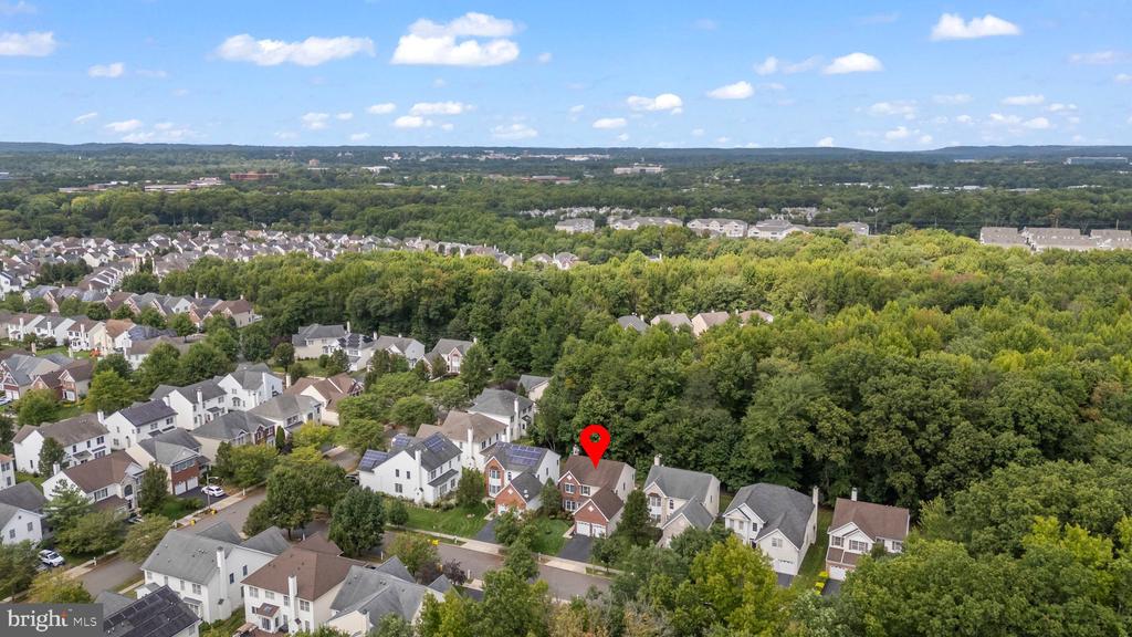 5 Lenmore Ct