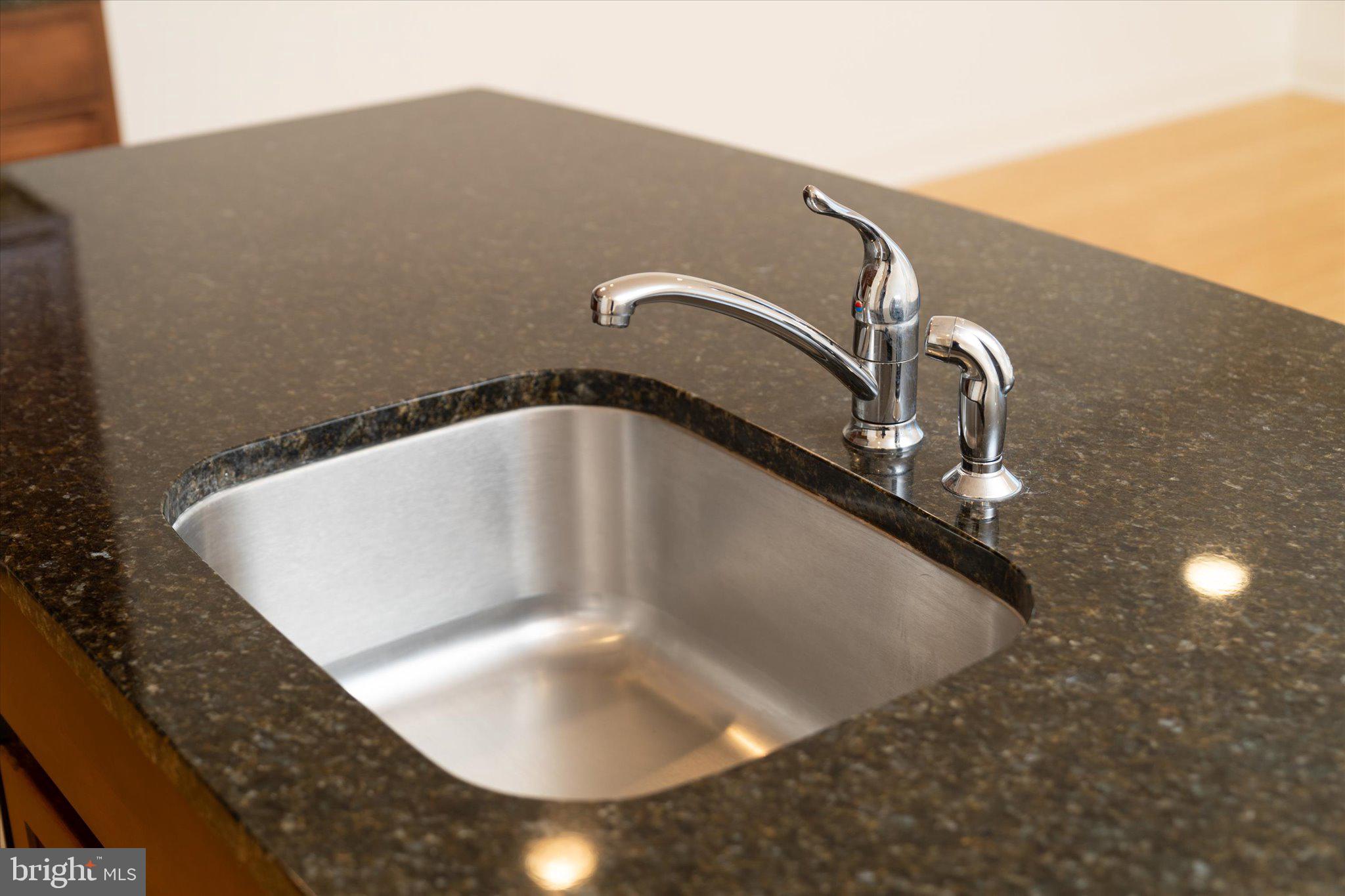 1 N Commerce Sq #309