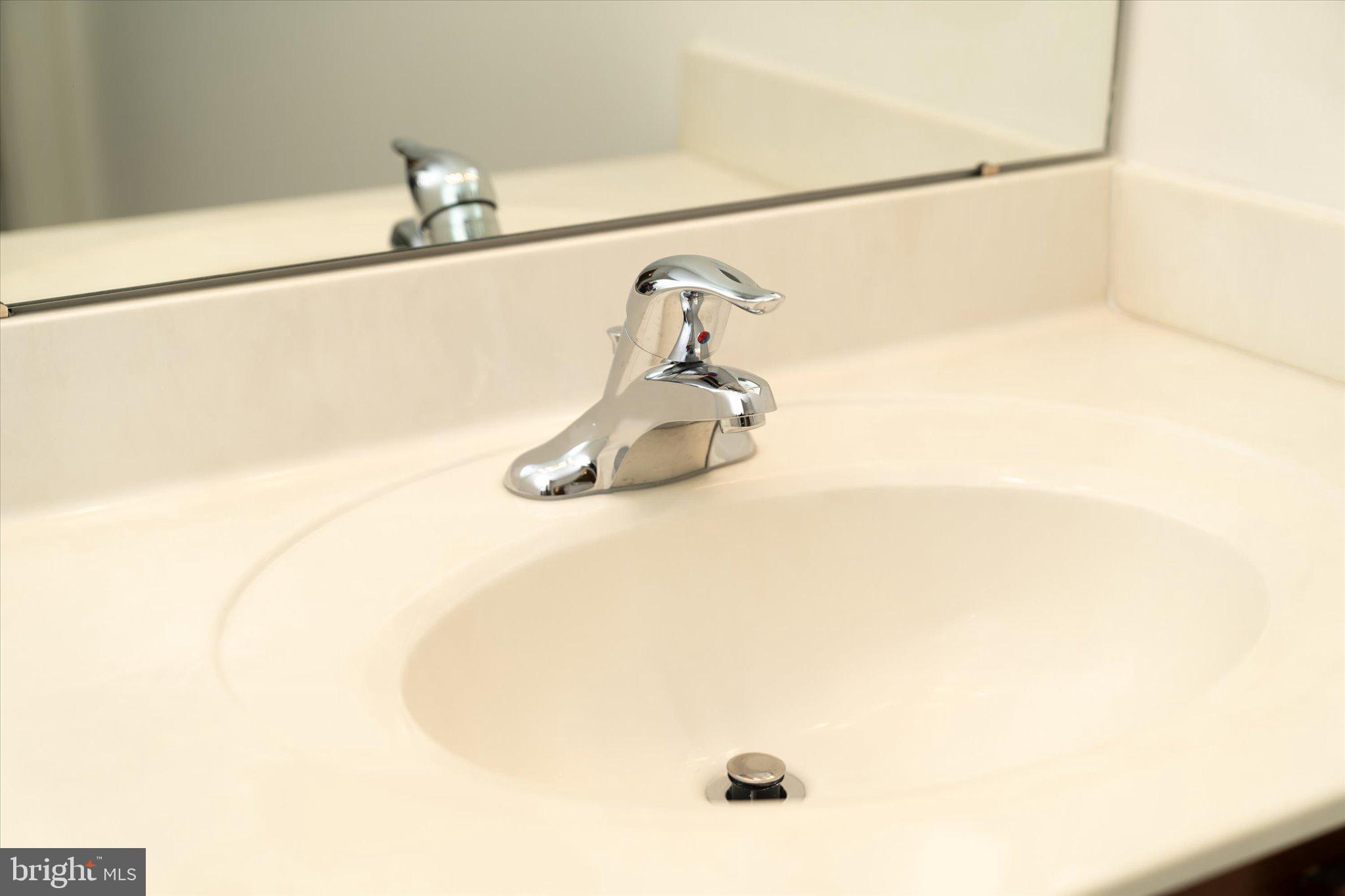 1 N Commerce Sq #309