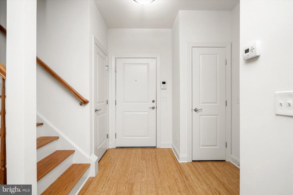 1 N Commerce Sq #309