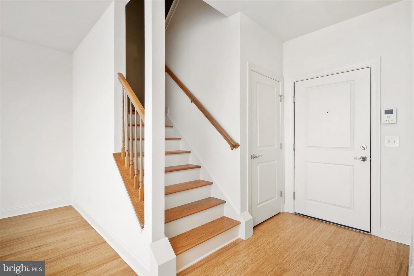 1 N Commerce Sq #309