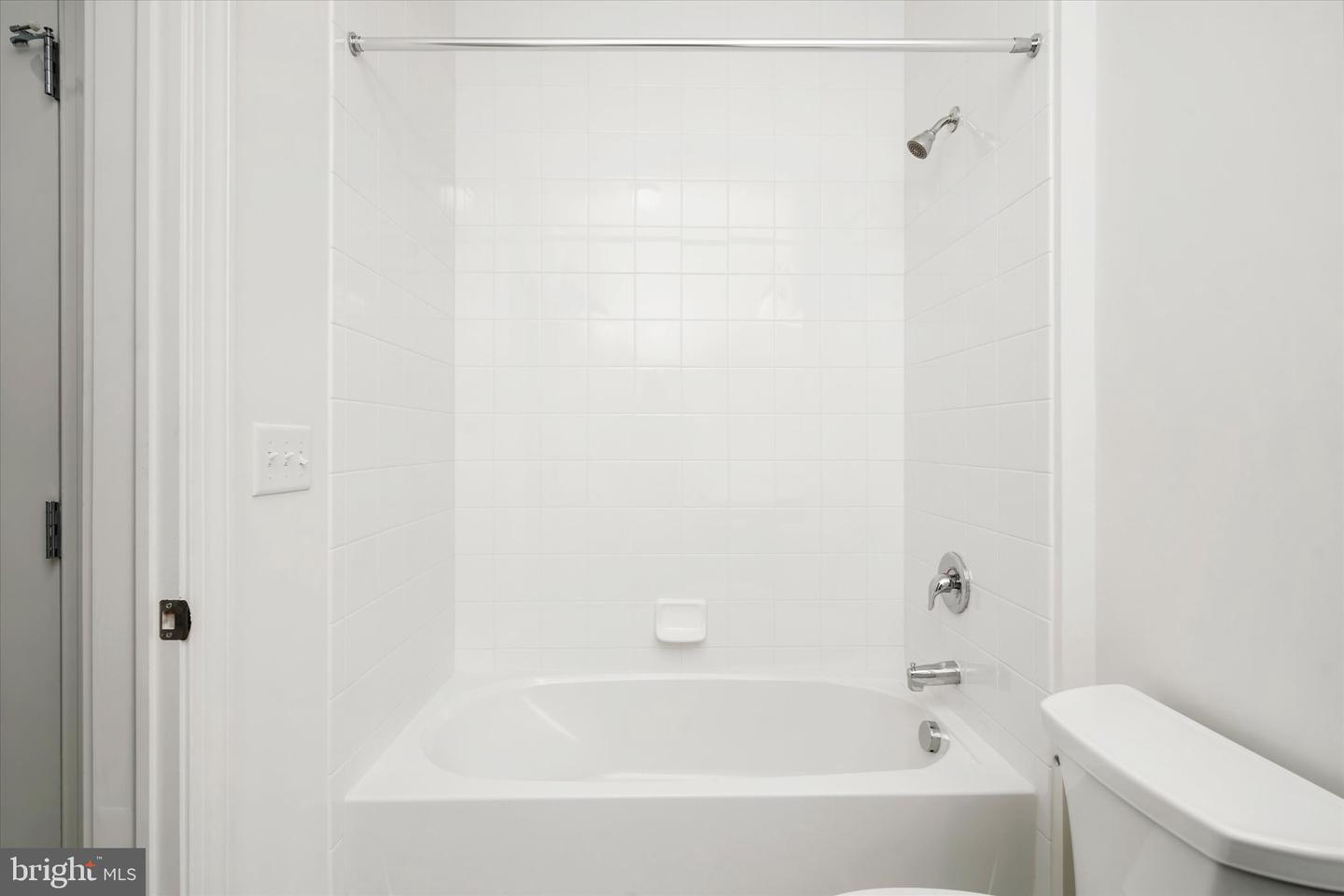 1 N Commerce Sq #309