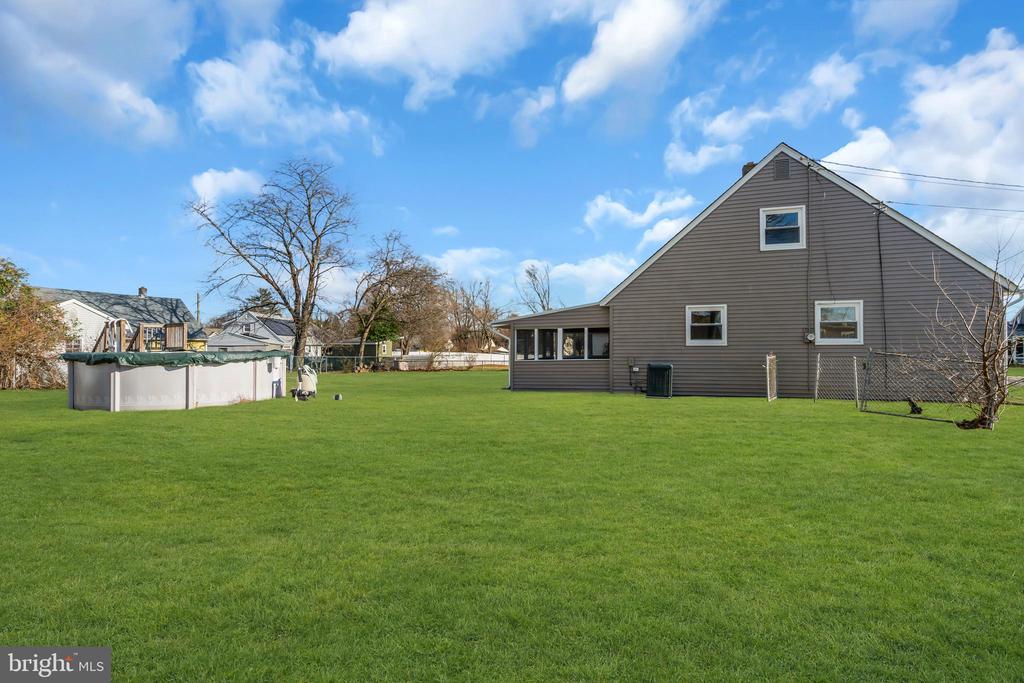 11 Ithaca Ct