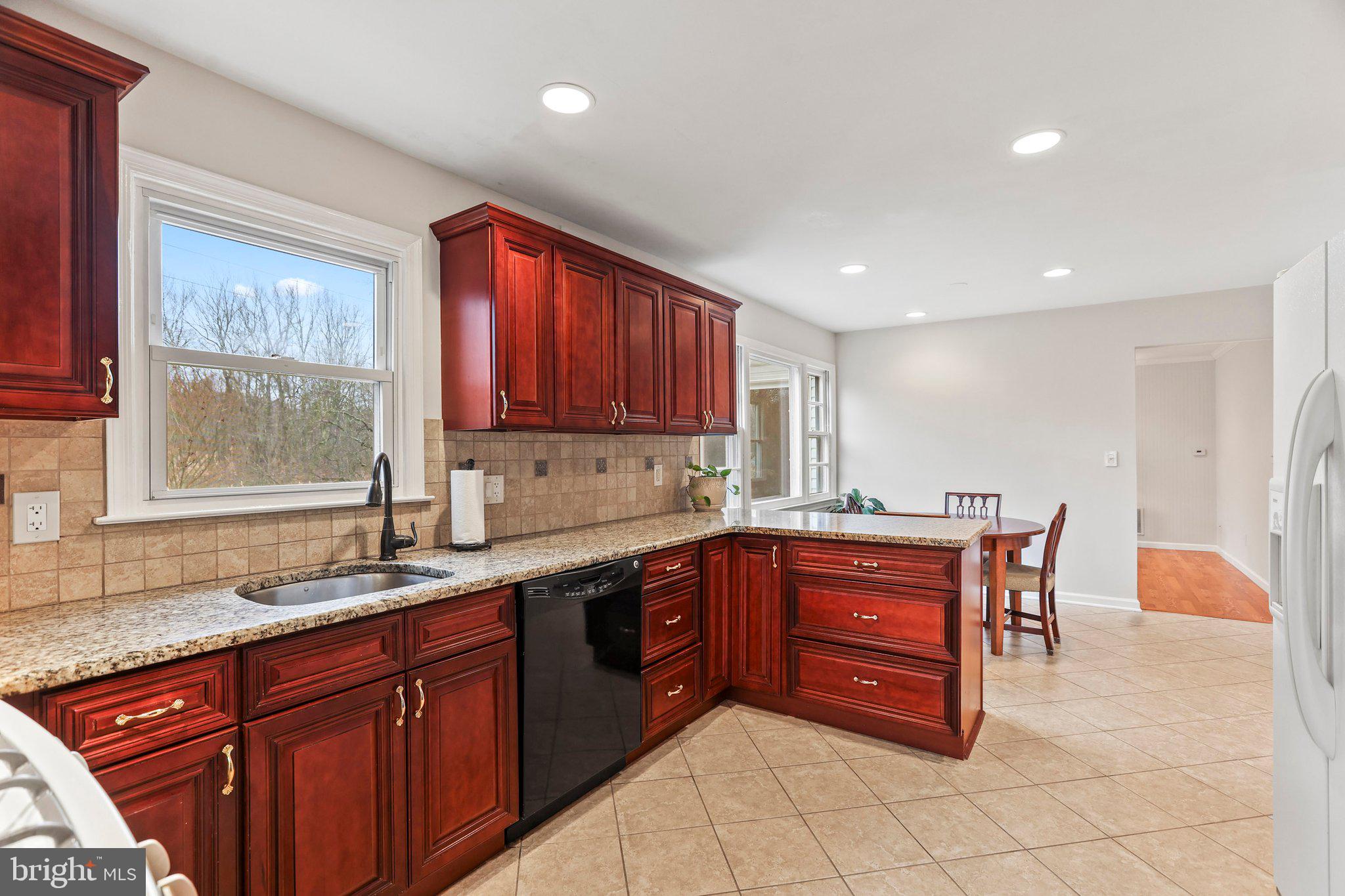 23 Galston Dr