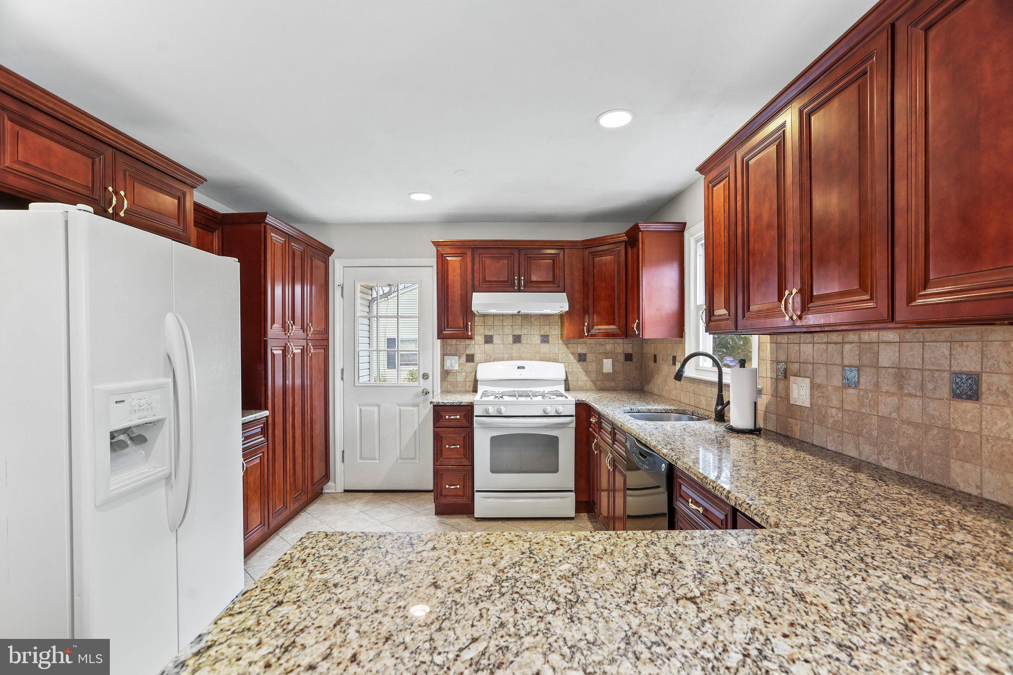 23 Galston Dr