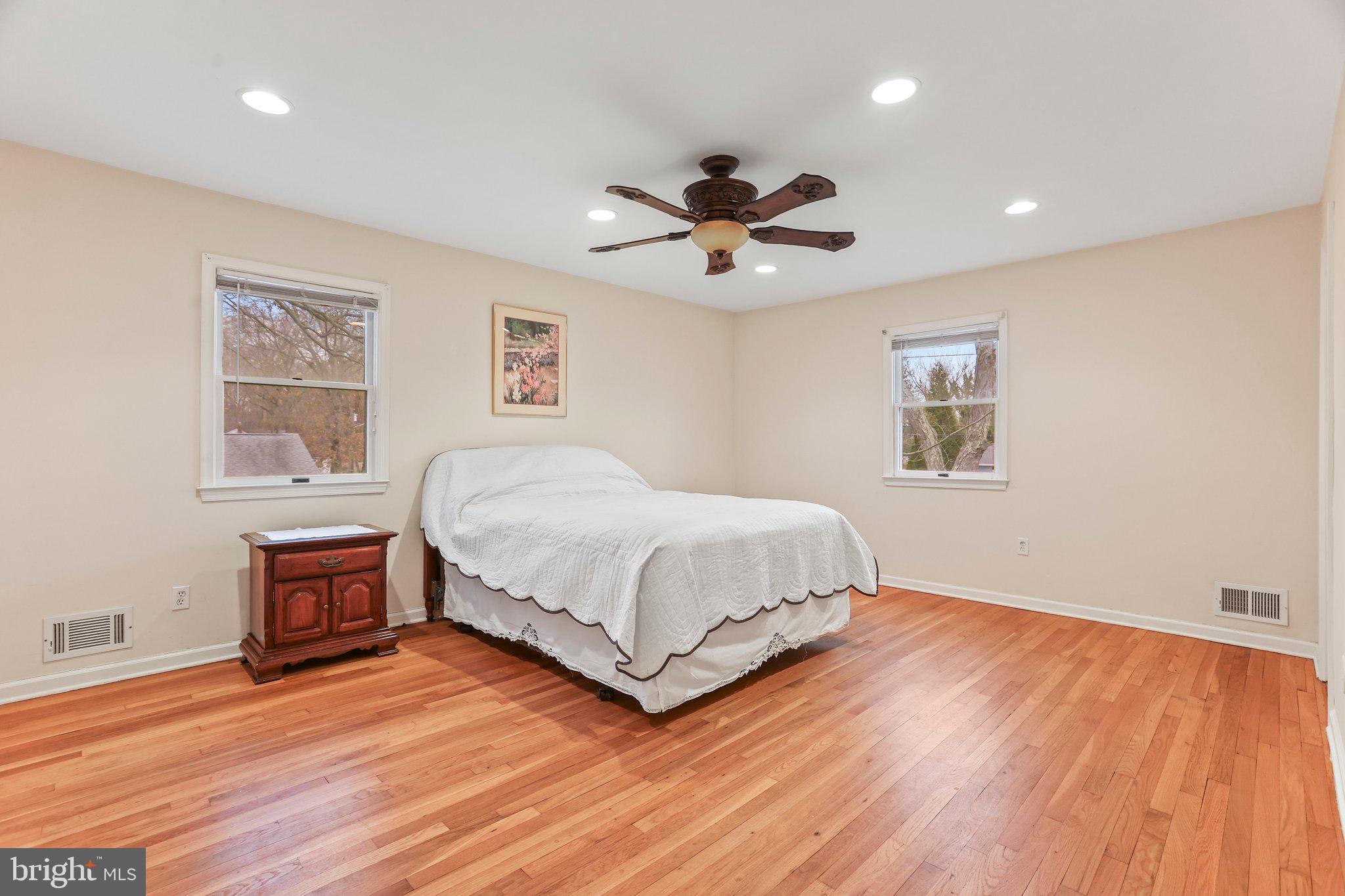 23 Galston Dr