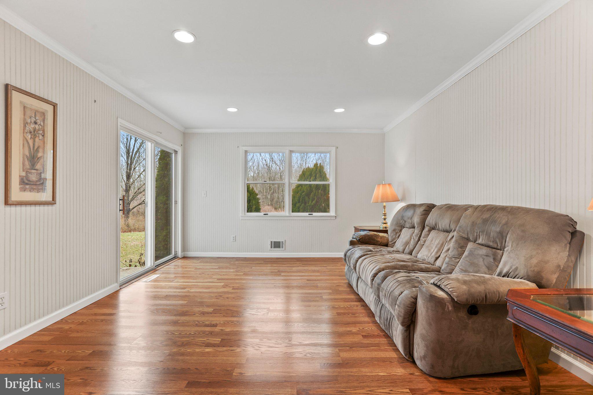 23 Galston Dr